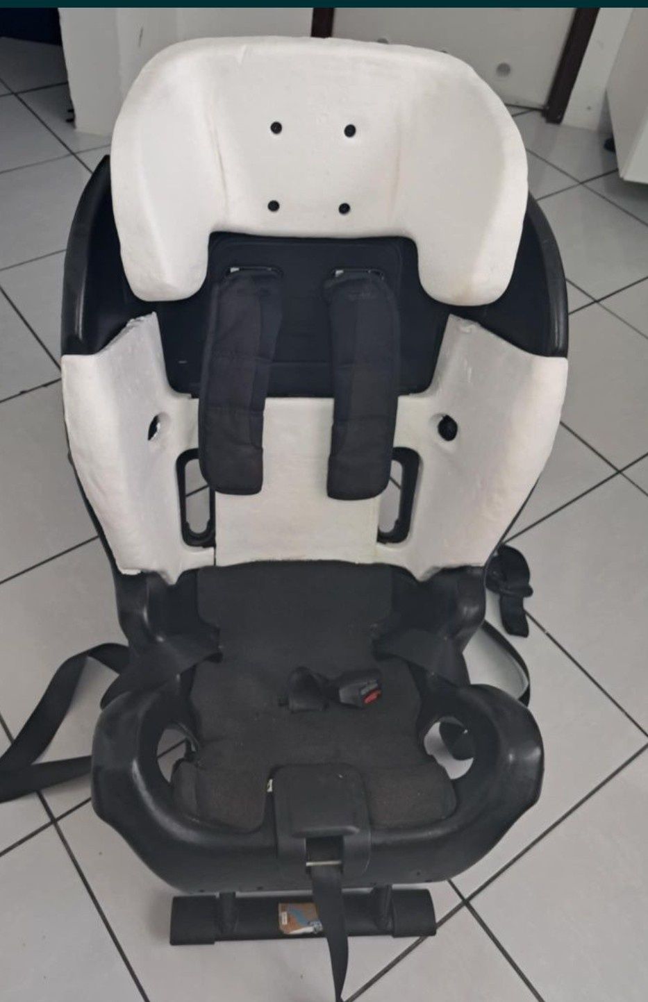 Fotelik samochodowy Axkid Minikid