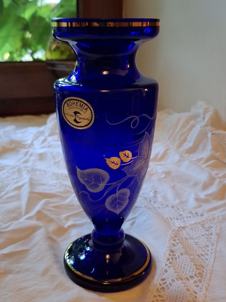 Kobaltowy wazon Bohemia
