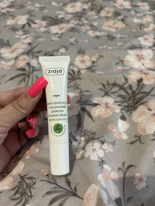 Ziaja krem pod oczy i na powieki przeciw zmarszczkom pietruszkowy
