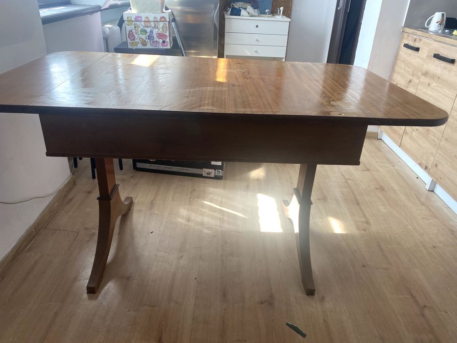Stół rozkładany, drewniany