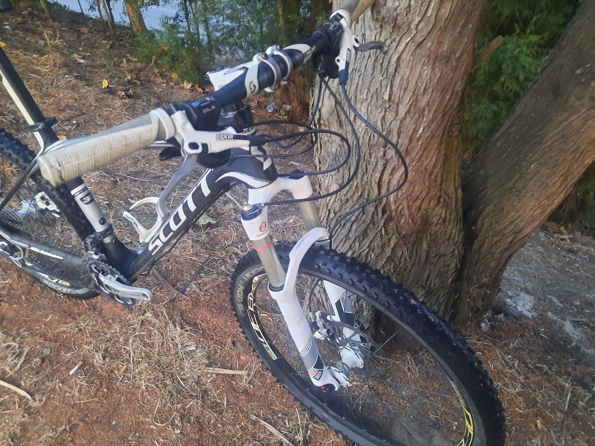 Scott scale de carbono com xt e reba