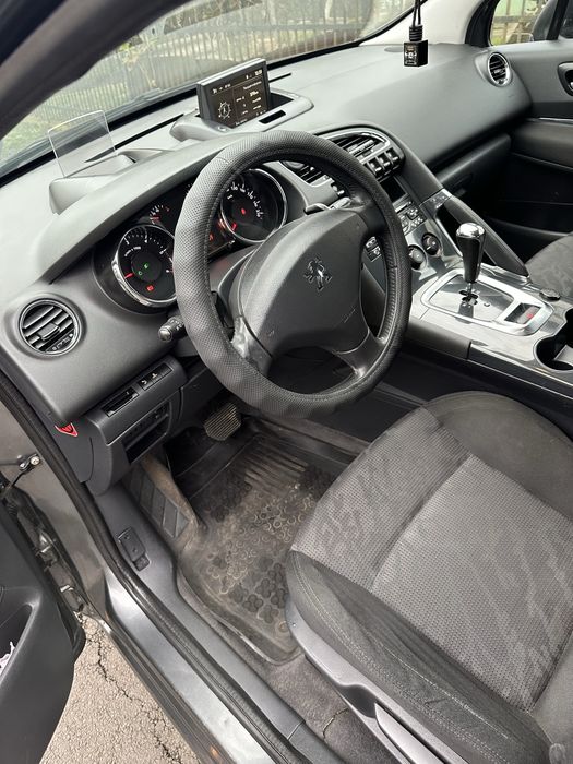 Aвто Peugeot 3008