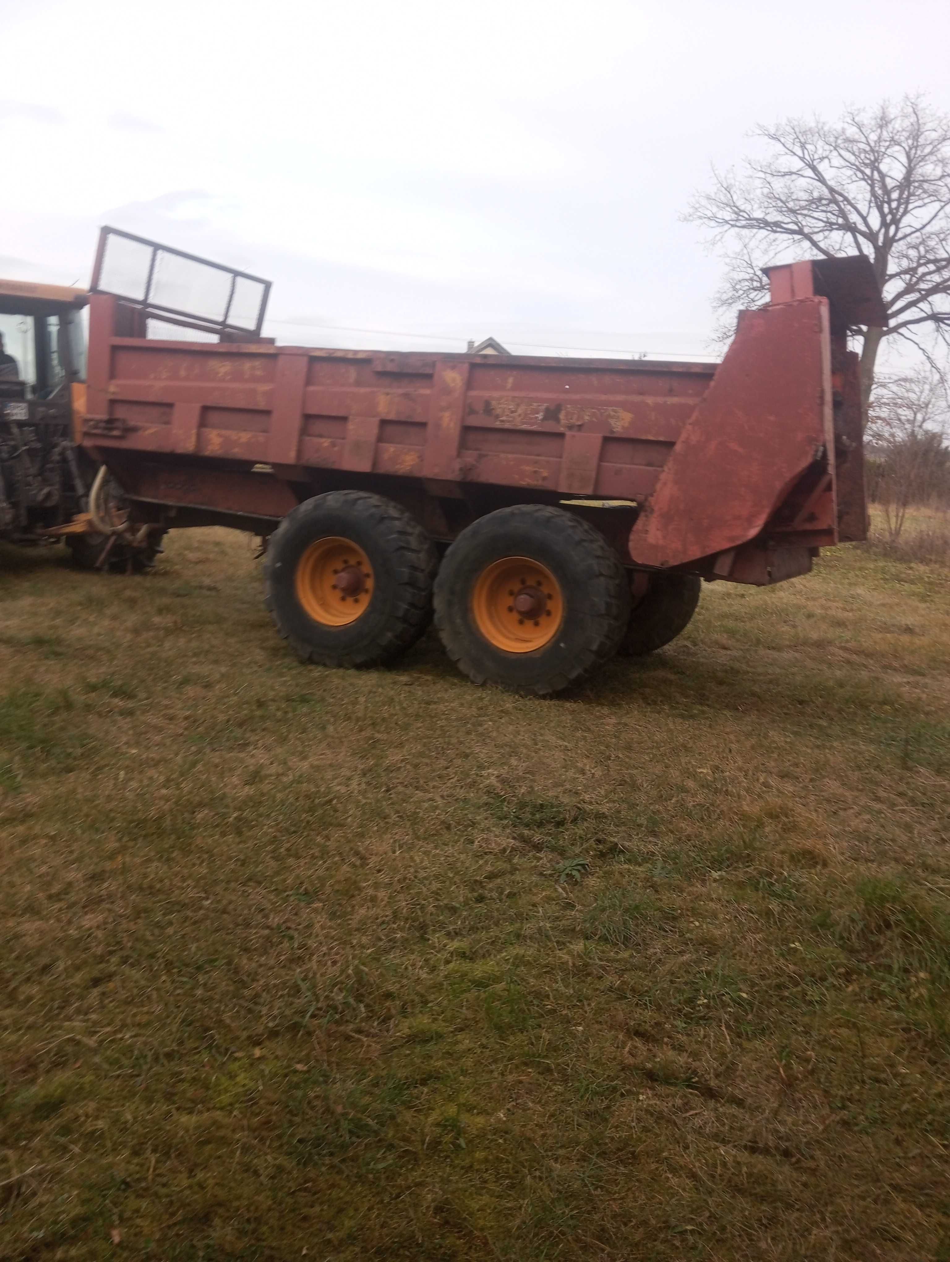 Sprzedam rozrzutnik obornika 10/8 t