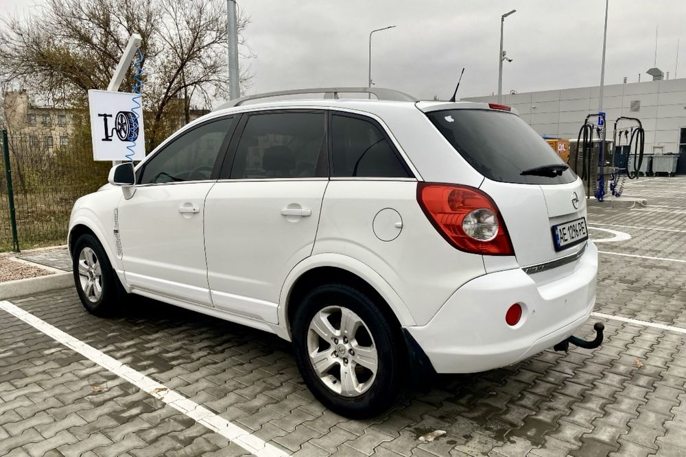 Opel Antara 2010 2,0 дизель 4х4