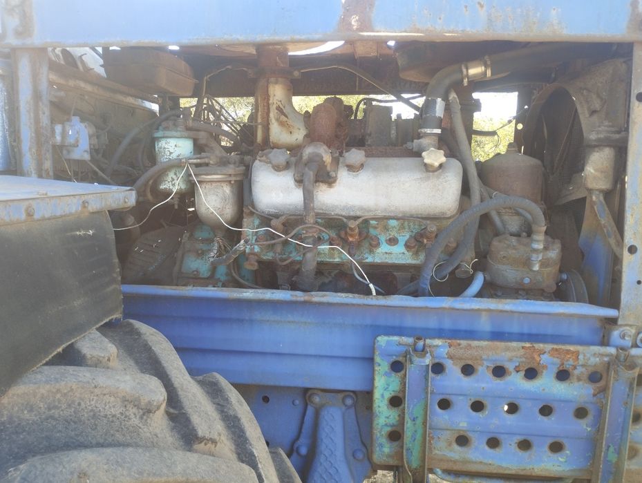 Трактор Т-150 в доглянутому стані