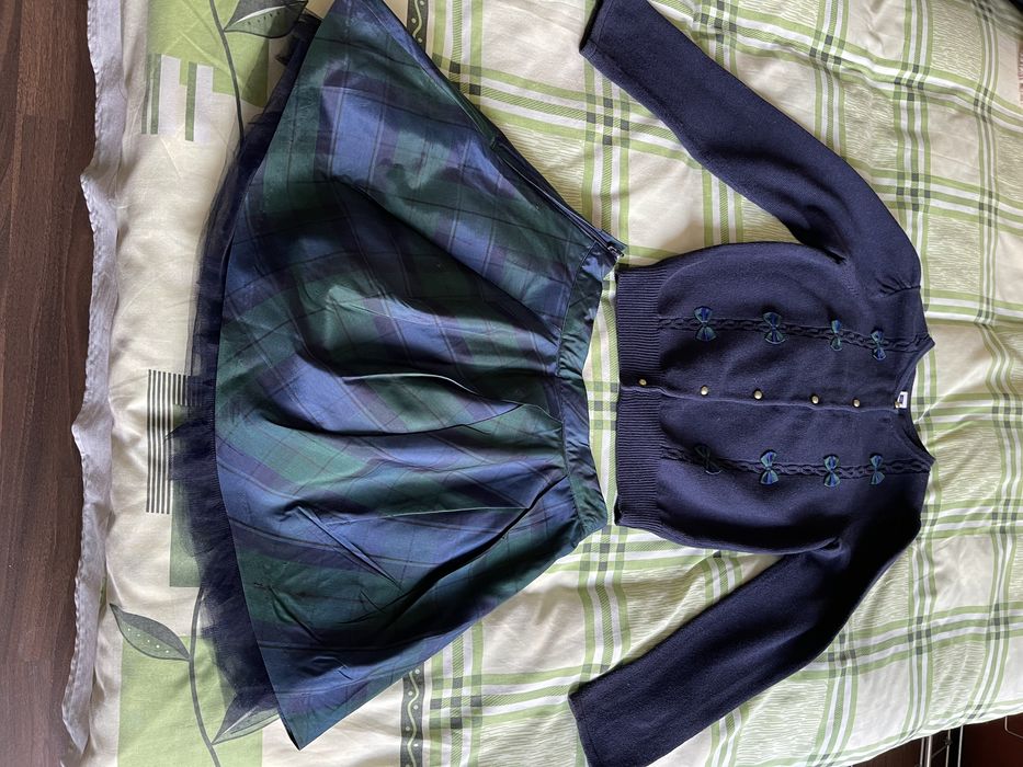 Костюм (кофта с юбкой) для девочки