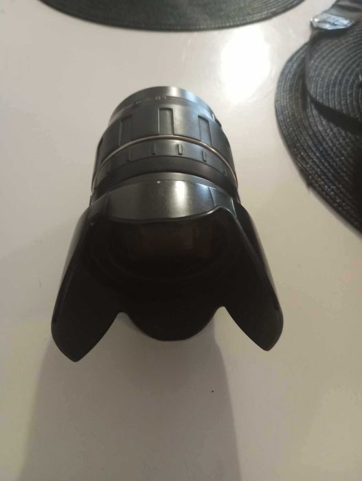 Aparat lustrzanka Canon DS126091