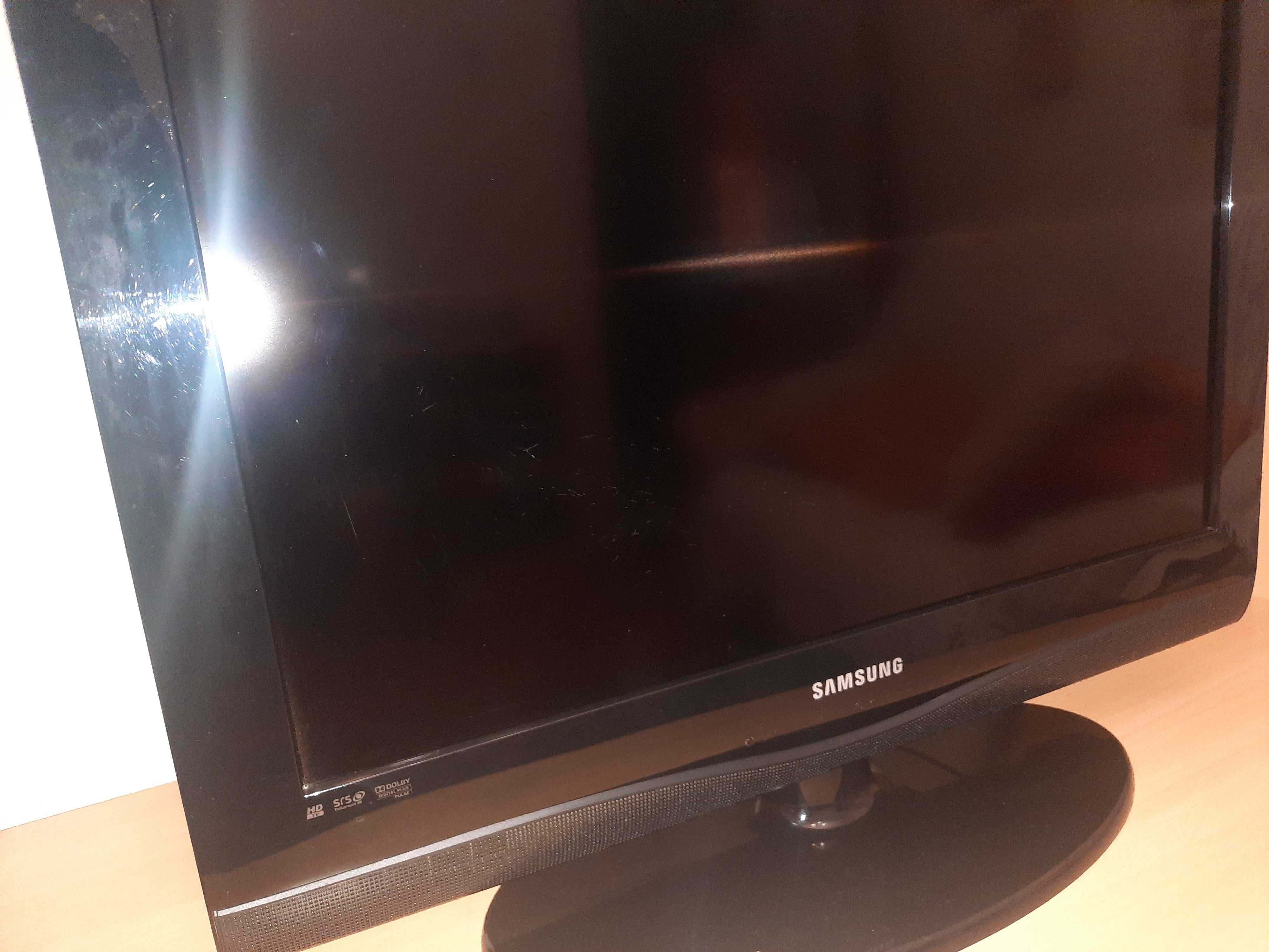 Televisão Samsung 26”, LCD, modelo LE26C350