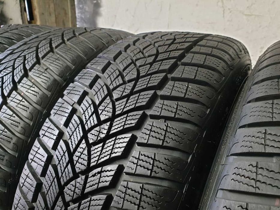 Cztery Opony zimowe 195/45R16 Goodyear UltraGrip Performance+ 8,7mm