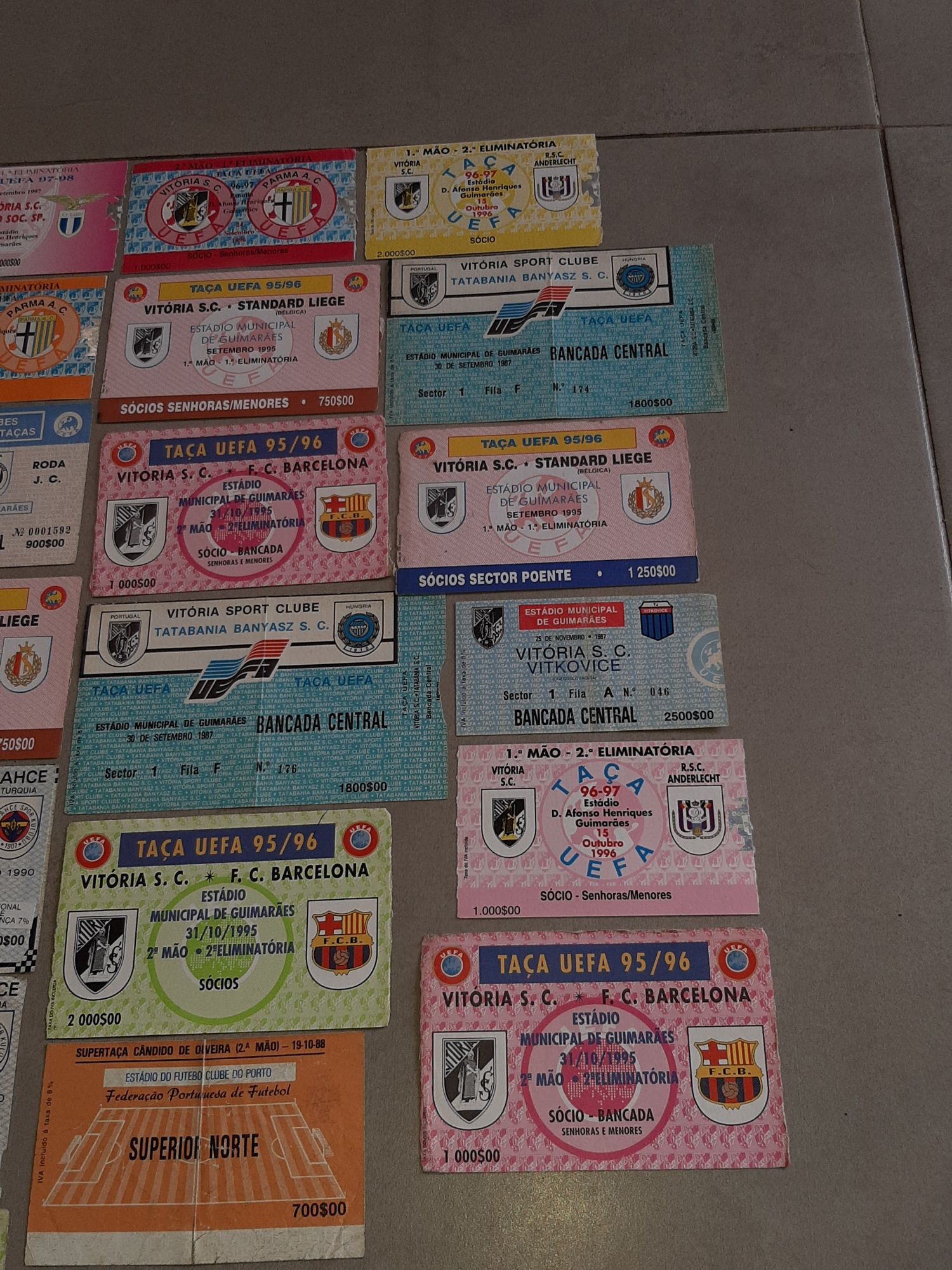 Lote de Antigos Bilhetes de Futebol Das Competições europeias
