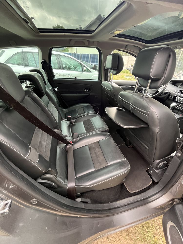Renault Grand Scenic. Automat, skóra, kamera cofania, panorama,