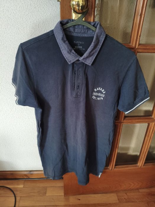 Polo azul marinho da marca Tiffosi