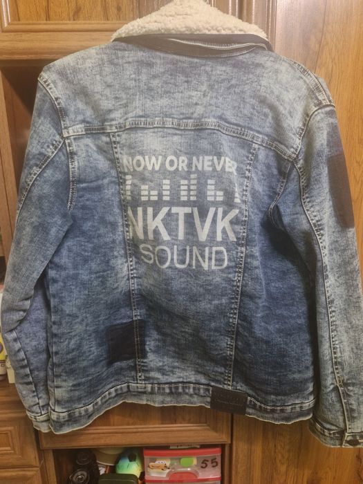 Kurtka dzinsowa na chłopaka