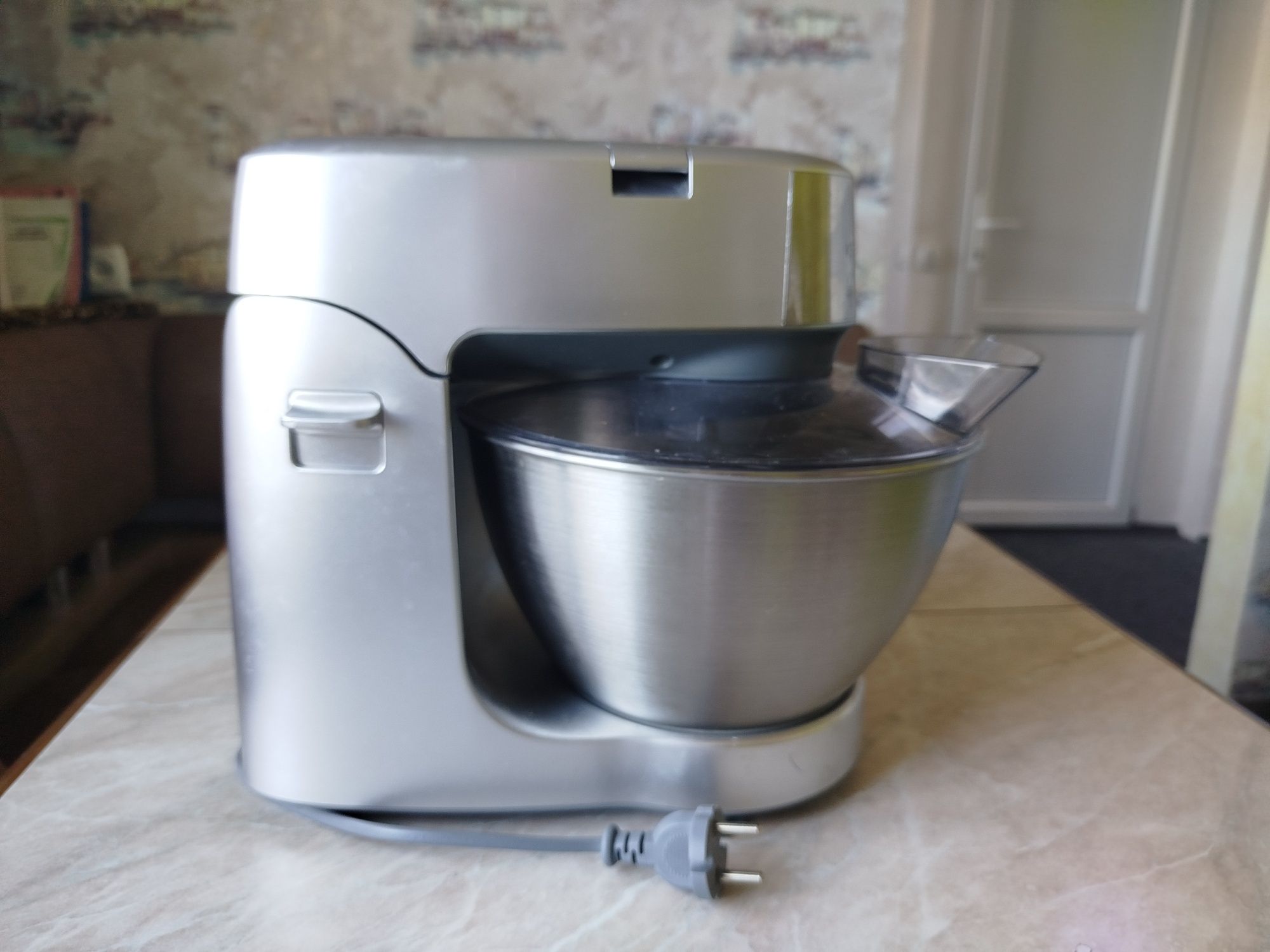 Кухонний комбайн Kenwood !