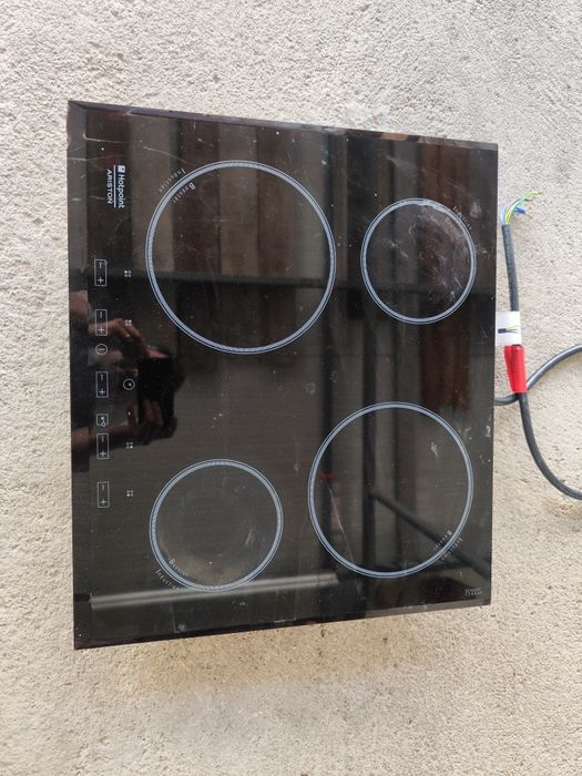 Placa de indução e forno