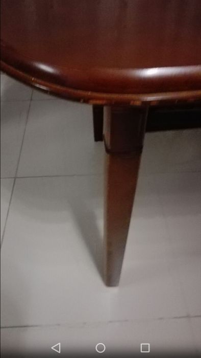 Duży stół rozkładany z dwoma wstawkami