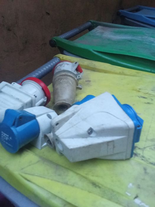 Vendo estas 5 fichas monofásicas e tra 2€ cada ifica uma s a 150€ cada