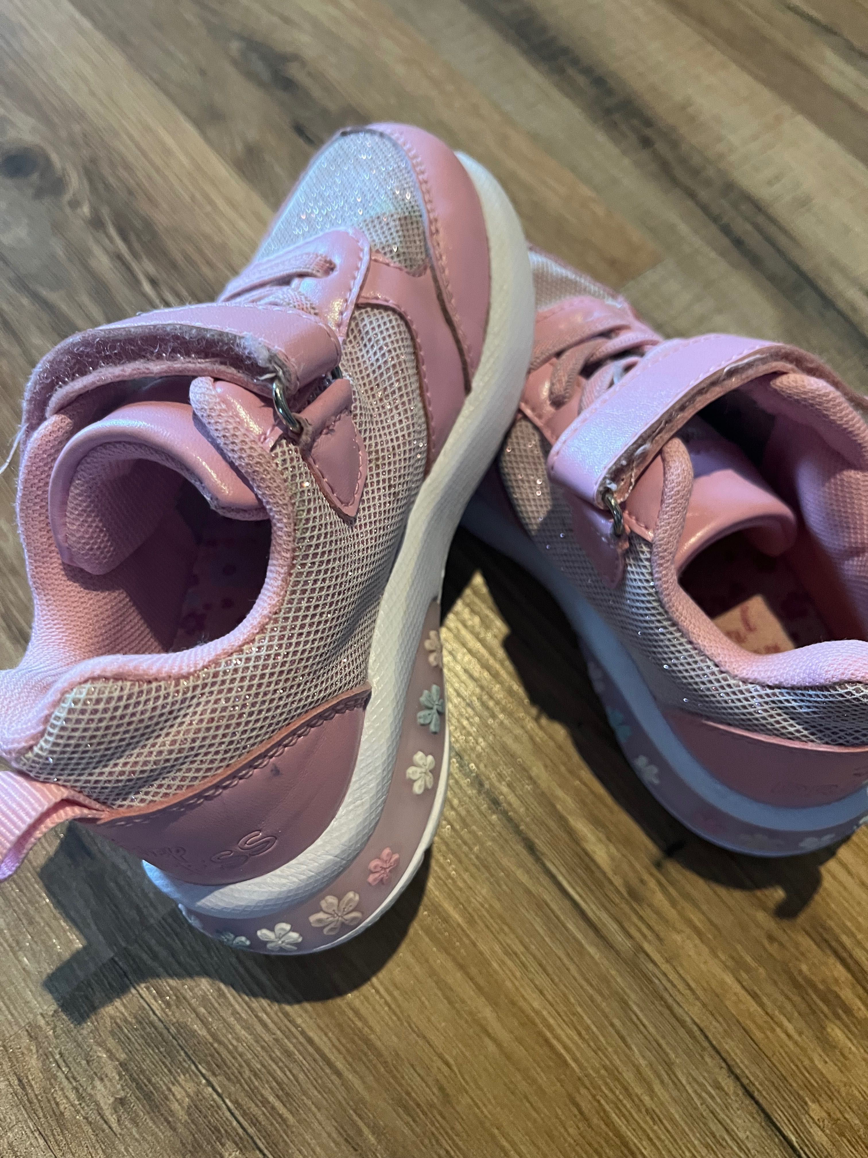 Buty dziecięce CCC z diodami roz 27