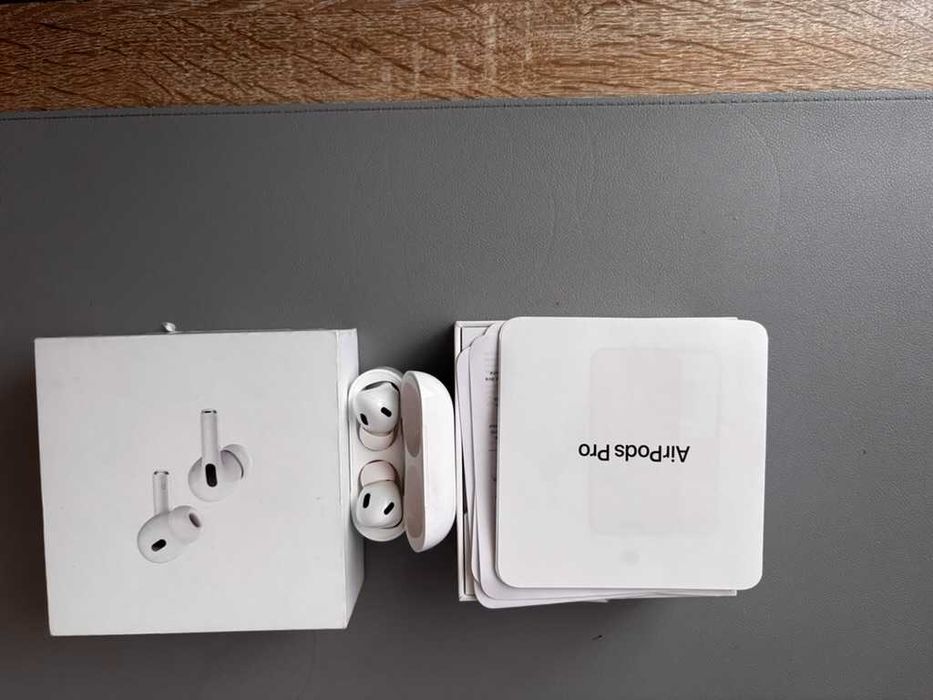 Słuchawki bezprzewodowe APPLE AirPods Pro  z etui na gwarancji
