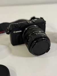 Фотоапарат Canon EOS M + 3 обʼєктиви, камера