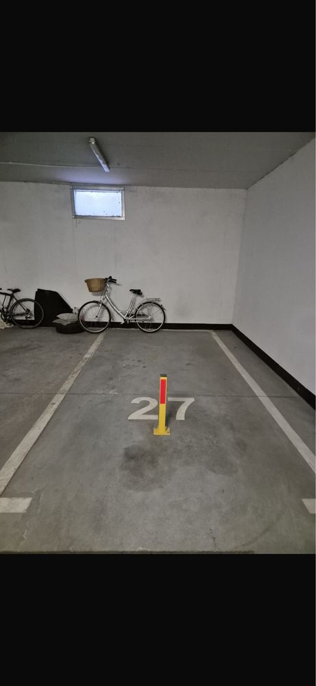 Miejsce Parking. w garażu podz. ul. Stawowa 57 bądź 59 i Tęczowa