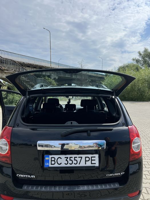 Продам авто Chevrolet Captiva 2008 2.4 бензин