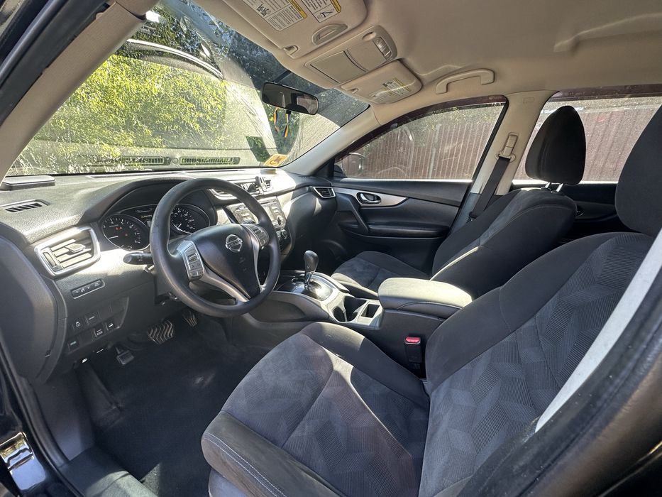 Авто Nissan  Rogue .Терміново.
