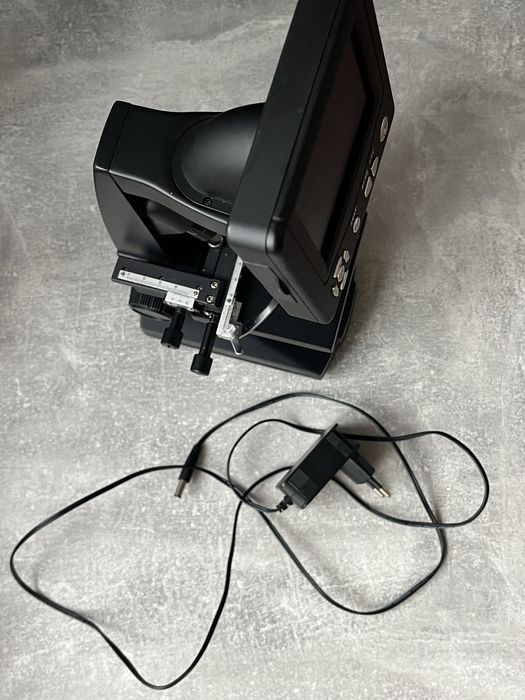 Мікроскоп цифровий Bresser LCD Microscope 50x-2000x