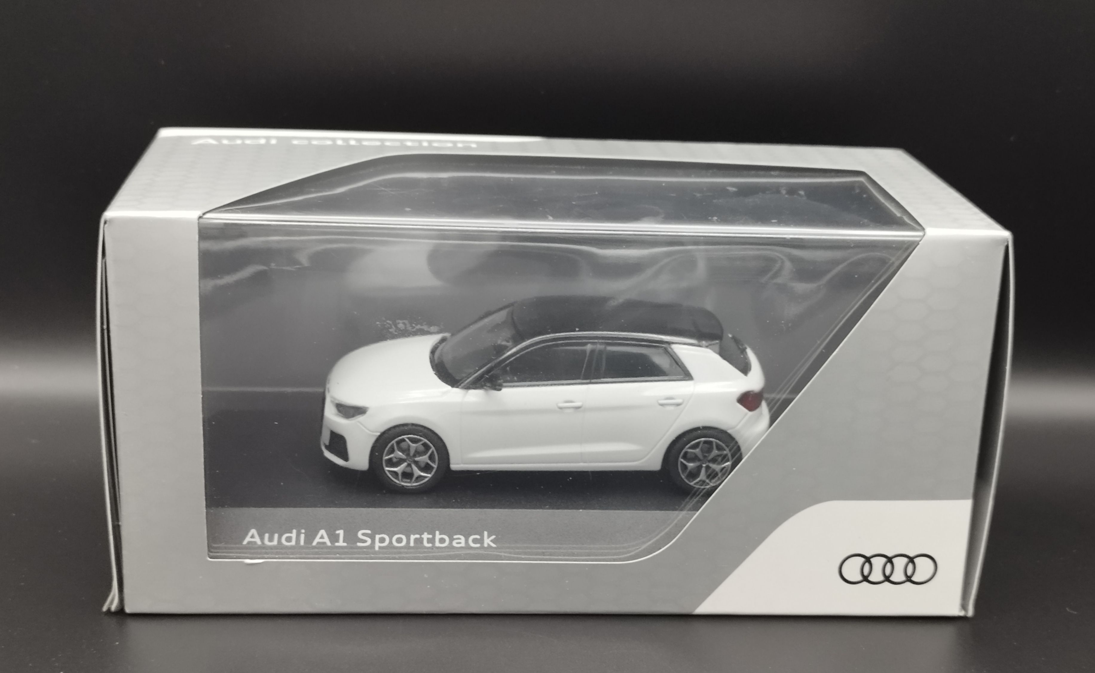 1:43 Spark Audi A1 SPORTBACK model nowy