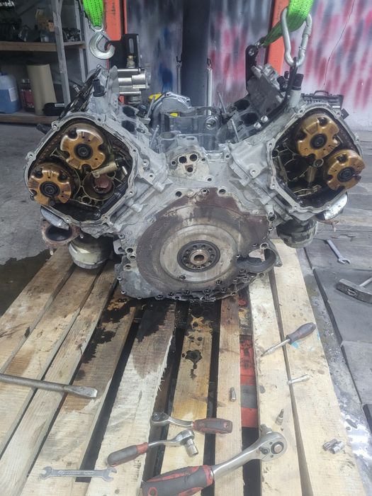 Продам по запчастинам двигун ауди а6с6 3.2 fsi