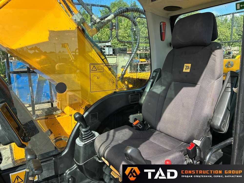 Гусеничний екскаватор JCB JS 220 LC