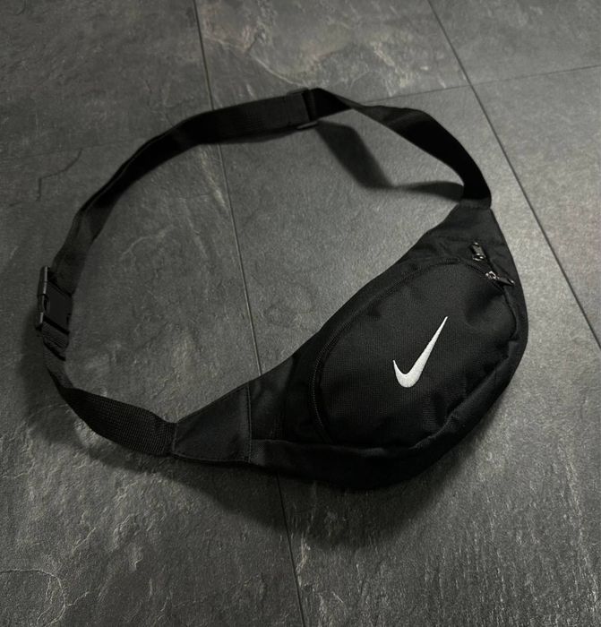 Сумка на пояс бананка NIKE