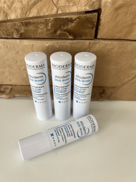 Бальзам стік для губ Bioderma