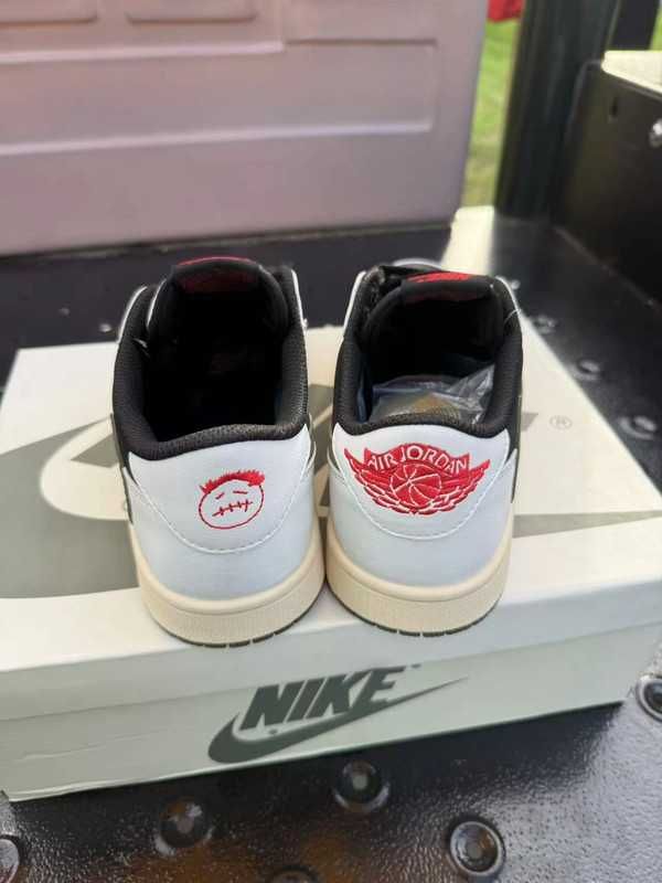 Jordan 1 Retro Low OG SP Travis Scott Olive R.39
