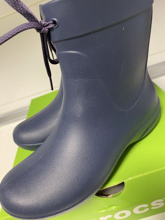 Crocs продам в отличнейшем состоянии