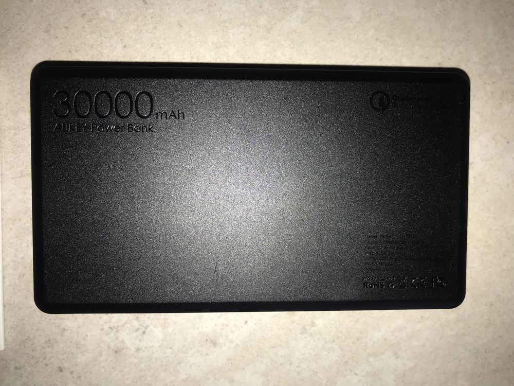 Повербанк AUKEY 30000mAh Tupe-C Power Bank PB-Y3