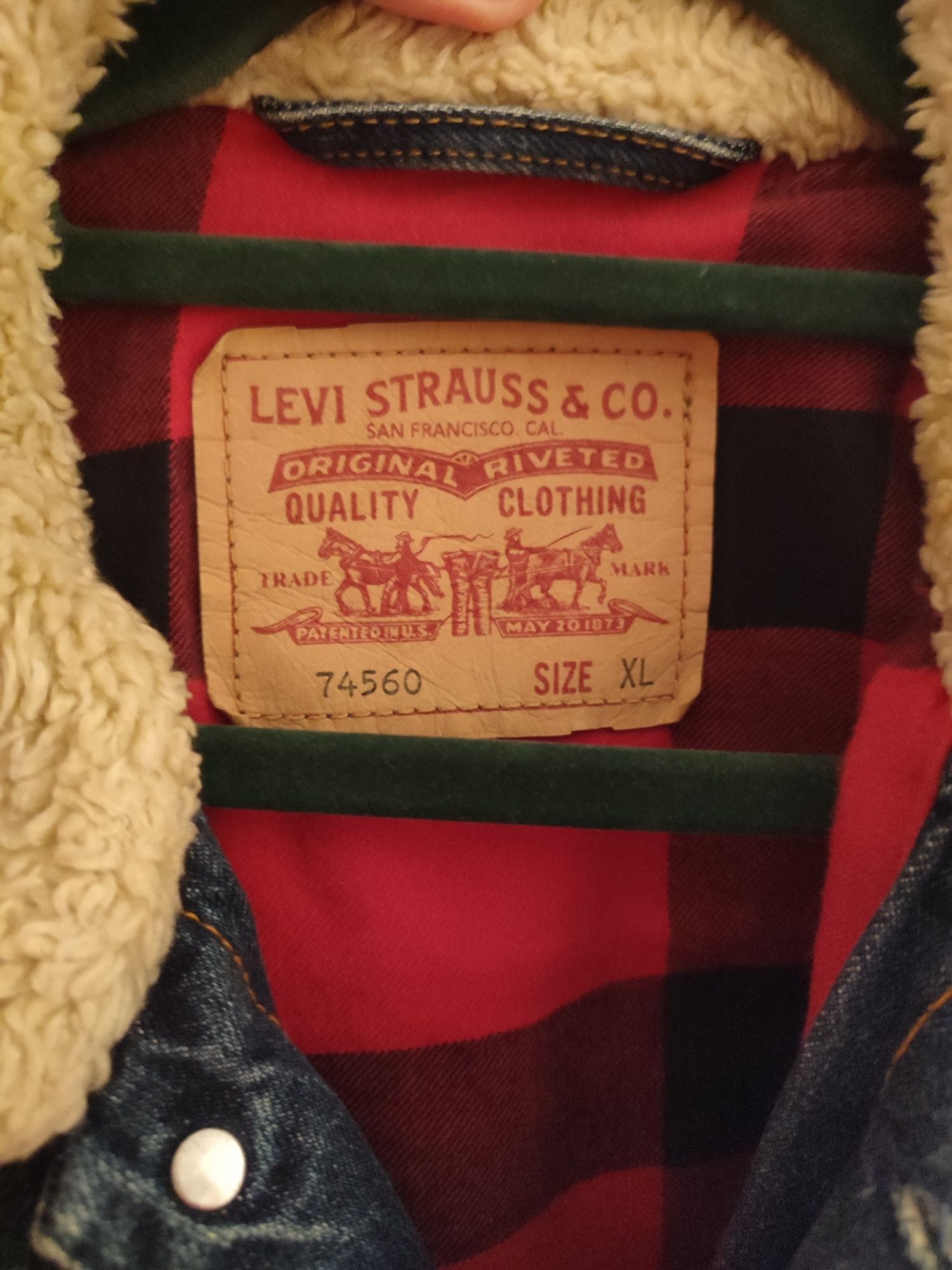Kurtka jeansowa/ dżinsowa Levi's Strauss 74560, ocieplana z kożuszkiem