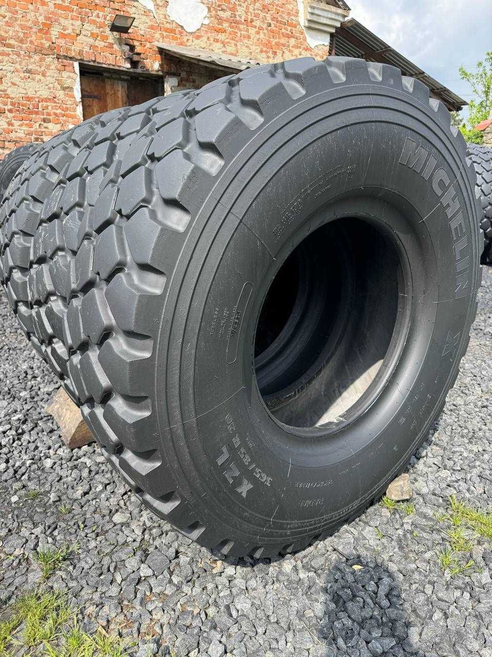 Шини 365/85 R20 Michelin ЗІЛ 131 Ліс Iveco Камаз Краз ( 12.00 R20)