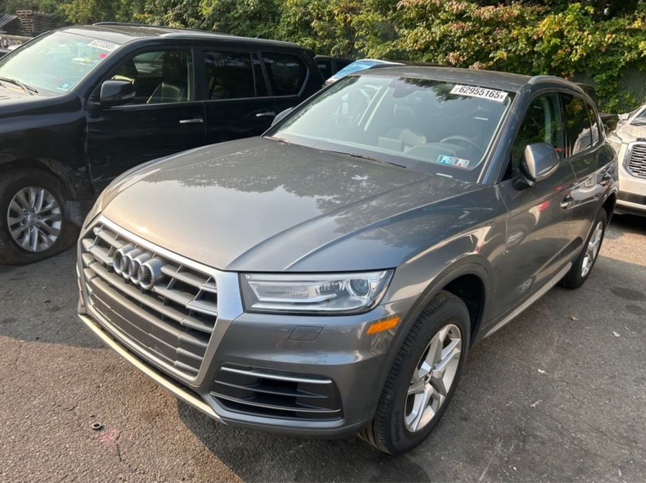 Розбір розборка ауді кю5 80A Audi Q5 80A капот бампер крила колір LX7R