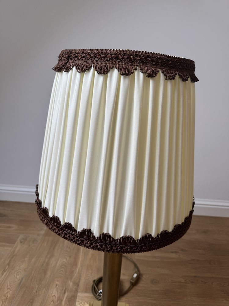Piękny stylowy abażur do lampy małej na komodę  Retro