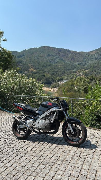 Honda Cbr 600 em bom estado