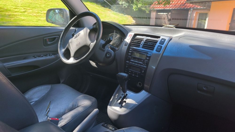Hyundai Tucson 2.0 CRDi 4x4 / Automat / Nowy Rozrząd