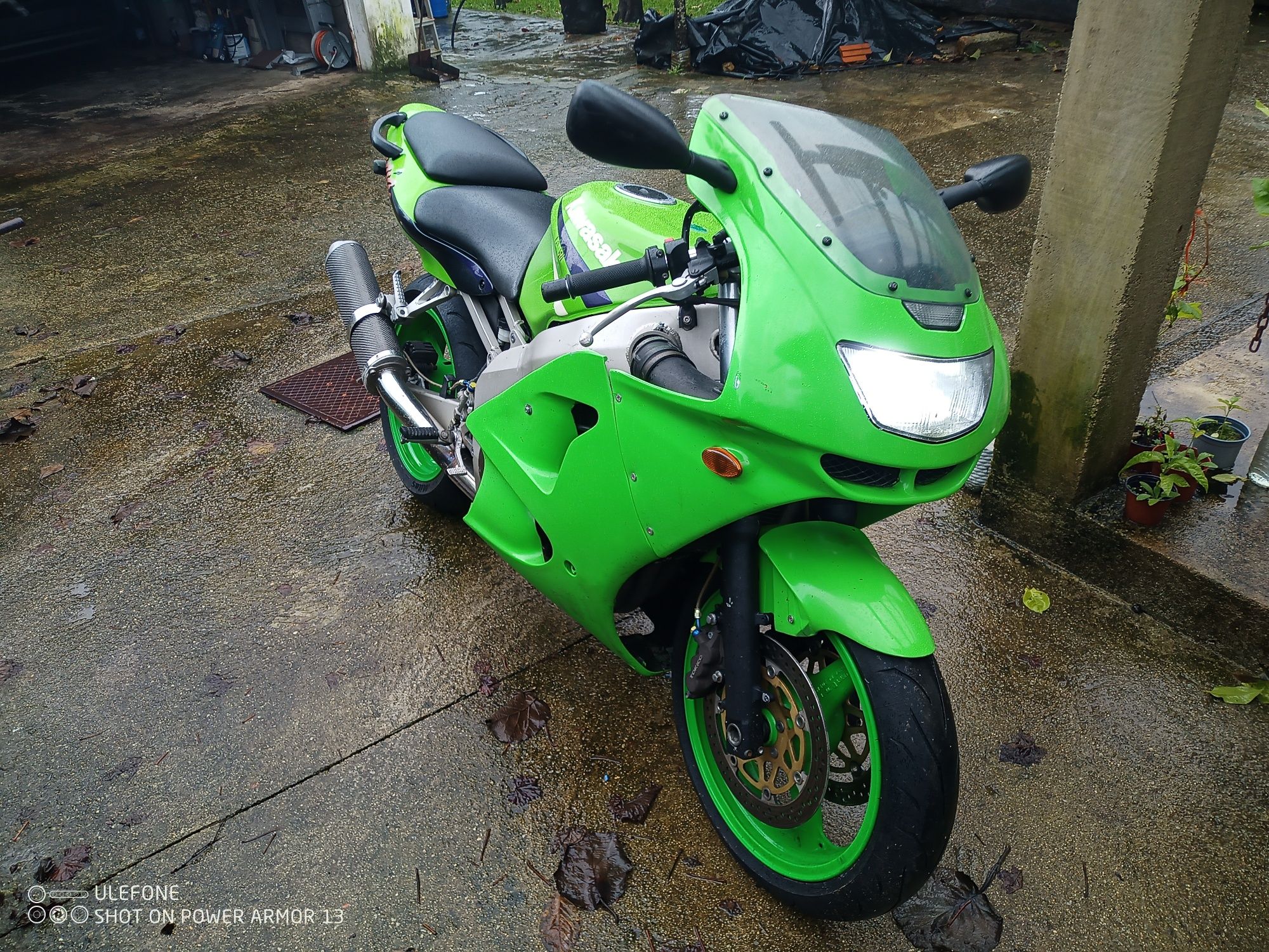 Kawasaki Ninja zx6r