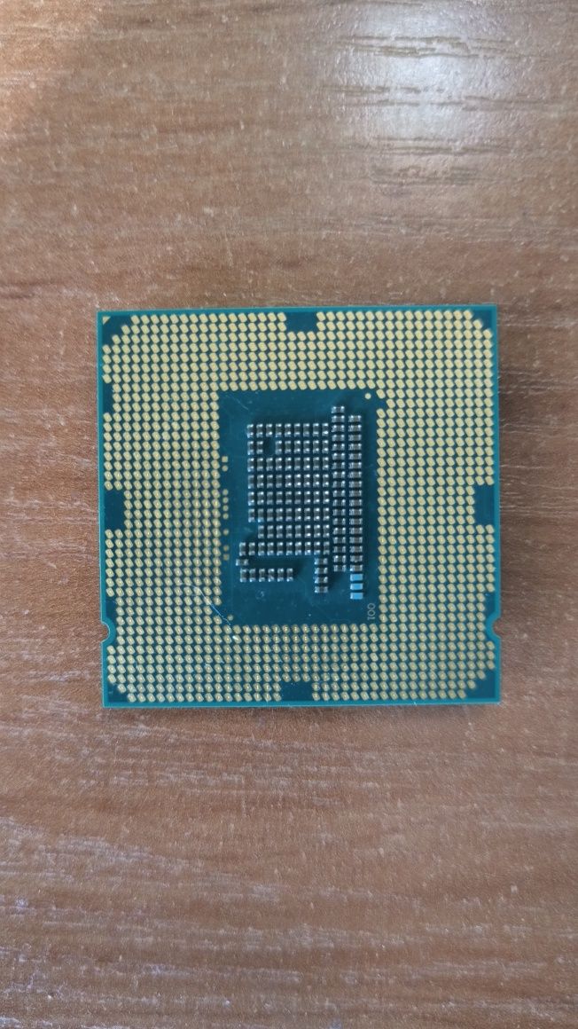 Процесор Intell Pentium G2030