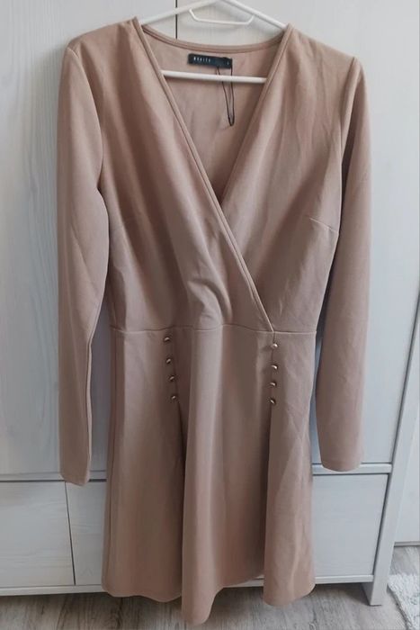 Sukienka z długim rękawem Mohito