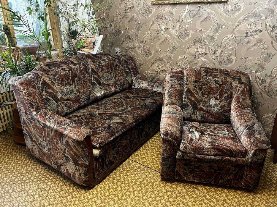 Диван і крісло мебель