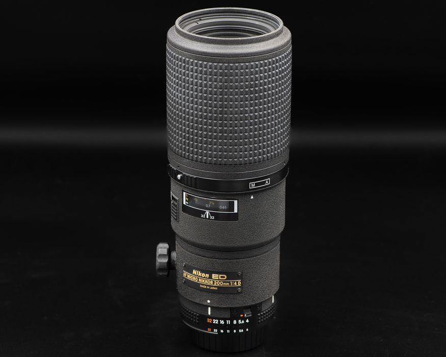 Nikon ED AF Micro Nikkor 200mm 1:4D професійний макрооб'єктив