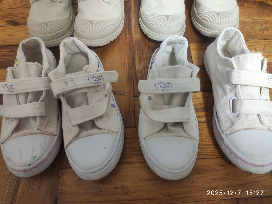 Взуття для двійні ботинки сапоги