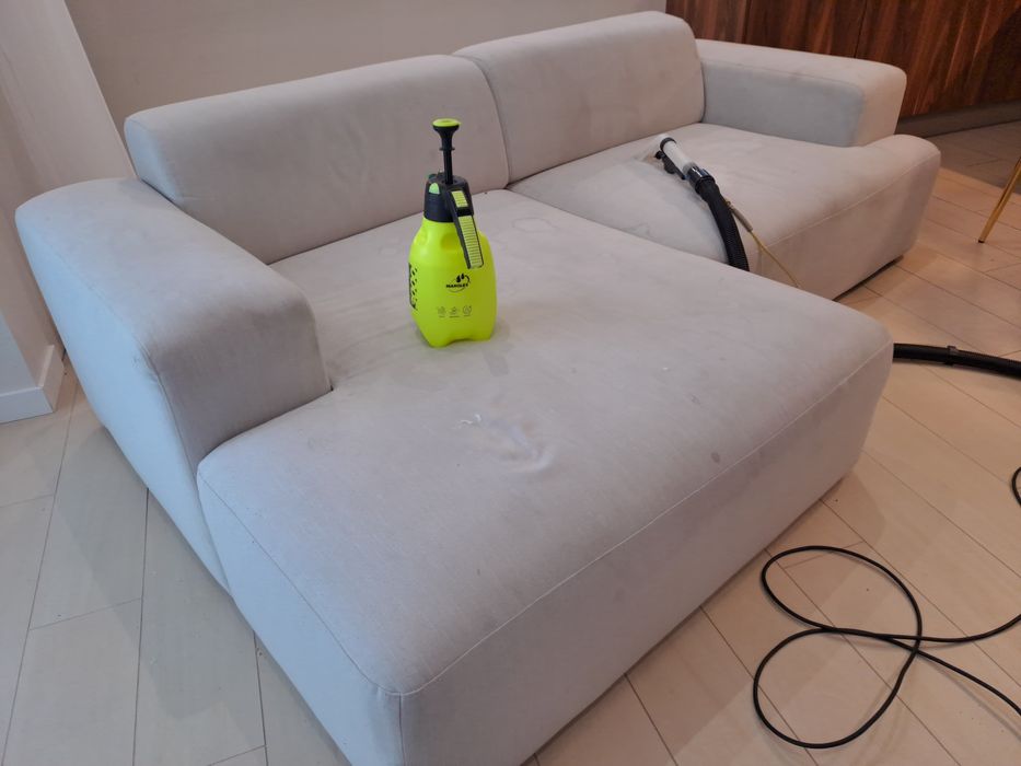 Pranie tapicerki meblowej,  kanapy, sofy itp.