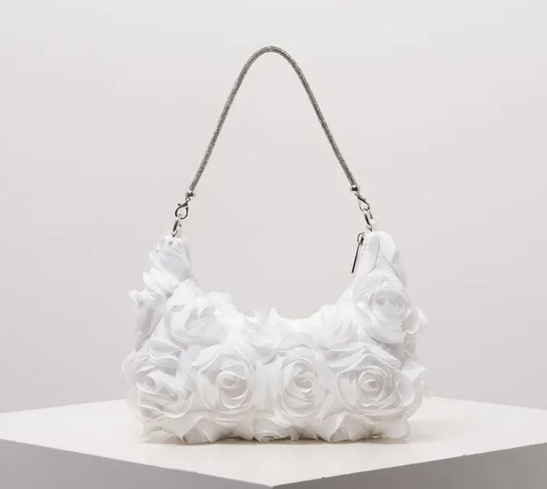 Продаю білу сумочку. Зовсім нова!